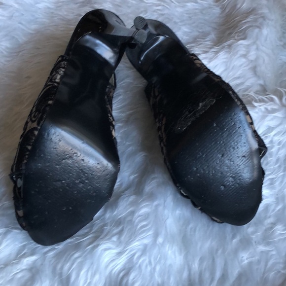 GUESS OPEN TOE FABRIC HEELS - Picture 6 of 6